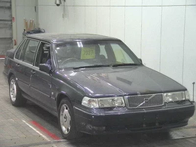 Volvo S90  с аукциона в Японии