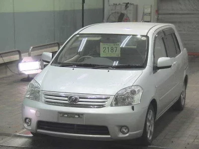 Toyota RAUM