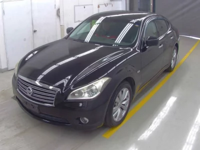 Nissan FUGA  с аукциона в Японии