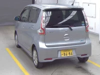 Nissan DAYZ лот № 3074 оценка R  с аукциона в Японии 1