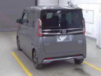 Nissan ROOX лот № 3090 оценка 5  с аукциона в Японии 1