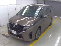 Nissan SERENA лот № 1013 оценка 6  с аукциона в Японии 2