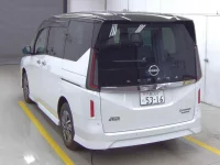 Nissan SERENA лот № 1029 оценка 6  с аукциона в Японии 1