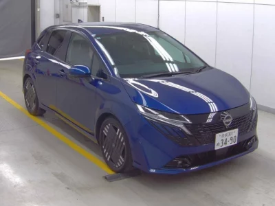 Nissan AURA