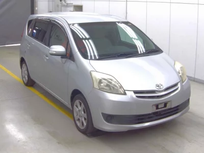 Toyota PASSO SETTE  с аукциона в Японии