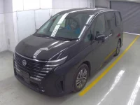 Nissan SERENA лот № 58 оценка 4  с аукциона в Японии 2