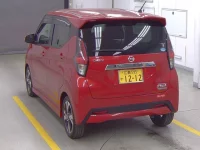 Nissan DAYZ лот № 3033 оценка 4  с аукциона в Японии 1