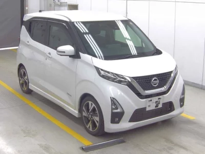 Nissan DAYZ ROOX  с аукциона в Японии