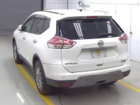 Nissan X-TRAIL лот № 8004 оценка R  с аукциона в Японии 1