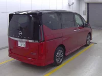 Nissan SERENA лот № 1069 оценка 6  с аукциона в Японии 3
