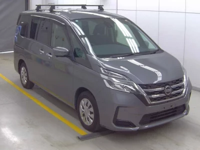 Nissan SERENA  с аукциона в Японии