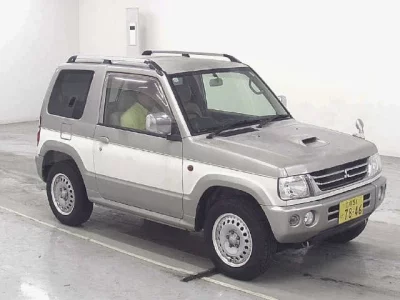 Mitsubishi PAJERO MINI