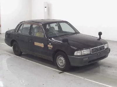 Nissan CRUE  с аукциона в Японии