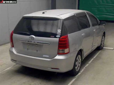 Toyota WISH  с аукциона в Японии