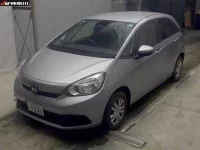 Honda FIT лот № 8626 оценка 3.5  с аукциона в Японии 2