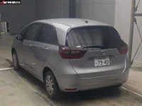 Honda FIT лот № 8626 оценка 3.5  с аукциона в Японии 1