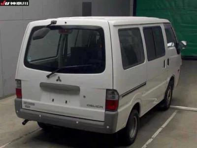 Mitsubishi DELICA