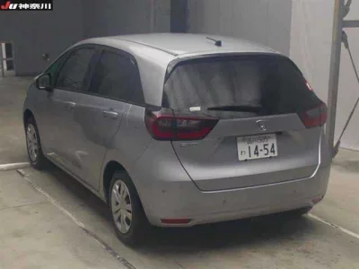 Honda FIT  с аукциона в Японии