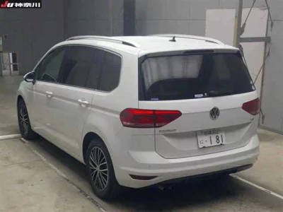 Volkswagen GOLF TOURAN