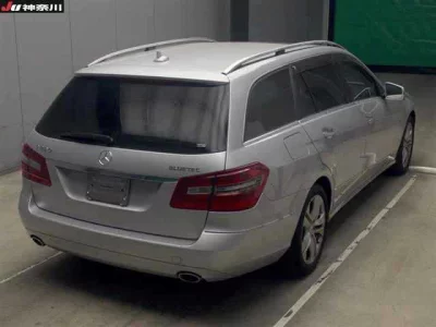Mercedes-Benz E CLASS WAGON