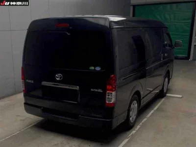 Toyota HIACE VAN  с аукциона в Японии