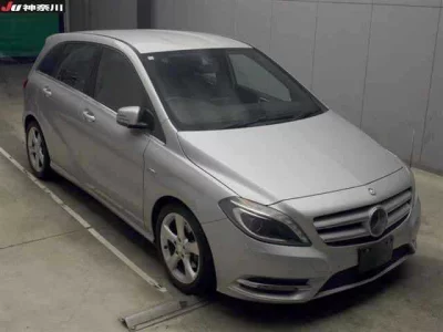 Mercedes-Benz B CLASS