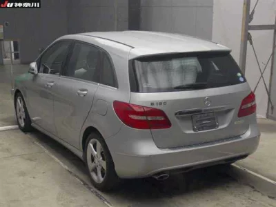 Mercedes-Benz B CLASS