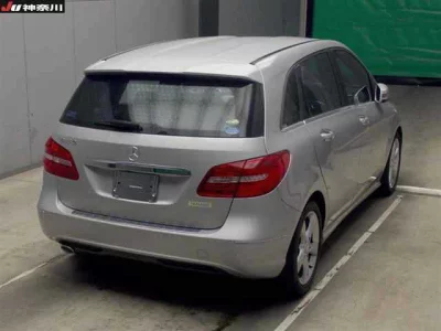 Mercedes-Benz B CLASS
