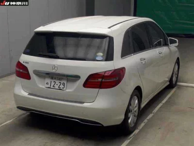 Mercedes-Benz B CLASS