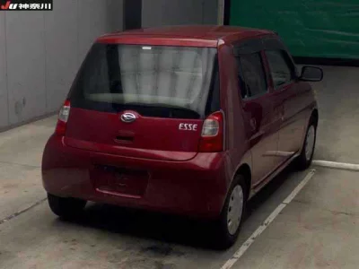 Daihatsu Esse