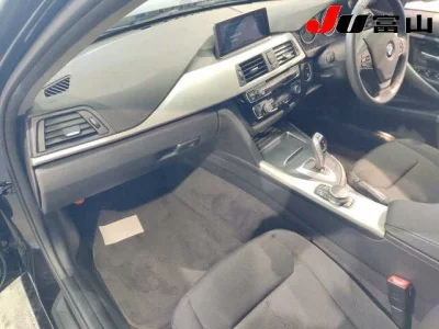 BMW 3-Series  с аукциона в Японии