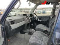 Mitsubishi PAJERO IO лот № 1039 оценка 3  с аукциона в Японии 2