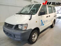Toyota LITE ACE VAN лот № 5046 оценка 3  с аукциона в Японии 3