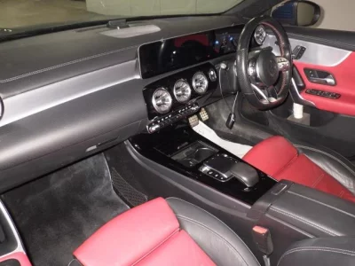 Mercedes-Benz CLA CLASS