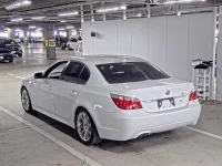 BMW 5-Series лот № 24 оценка 4  с аукциона в Японии 4