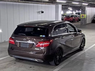 Mercedes-Benz B CLASS