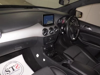 Mercedes-Benz B CLASS