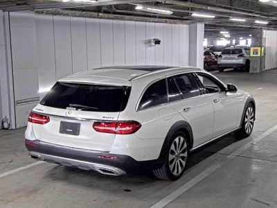 Mercedes-Benz E CLASS WAGON