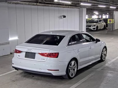 Audi A3  с аукциона в Японии