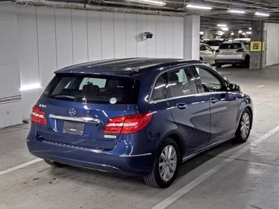 Mercedes-Benz B CLASS