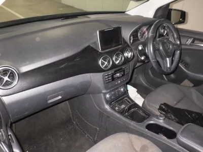 Mercedes-Benz B CLASS