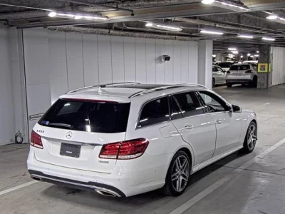Mercedes-Benz E CLASS WAGON