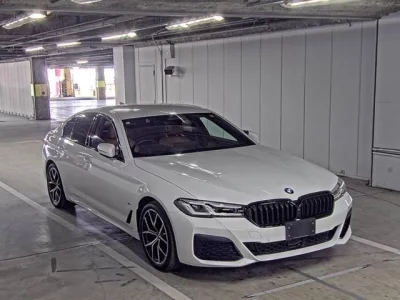 BMW 5-Series  с аукциона в Японии