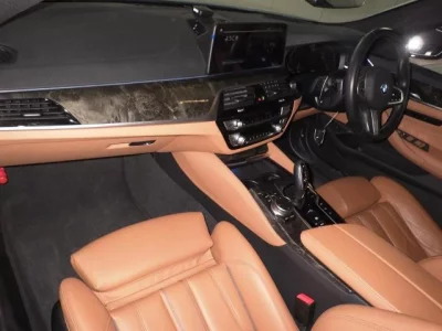 BMW 5-Series  с аукциона в Японии