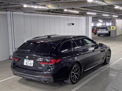 BMW 5-Series  с аукциона в Японии
