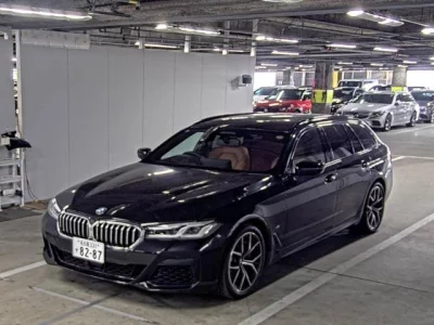 BMW 5-Series  с аукциона в Японии