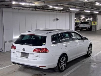 Volkswagen GOLF VARIANT
