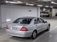Mercedes-Benz C CLASS лот № 825 оценка 4  с аукциона в Японии 1
