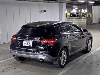 Mercedes-Benz GLA CLASS