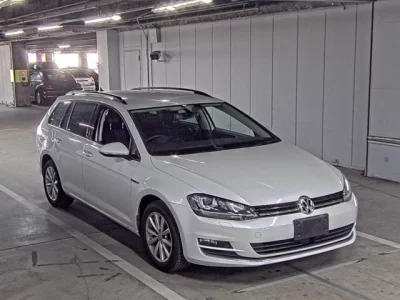 Volkswagen GOLF VARIANT